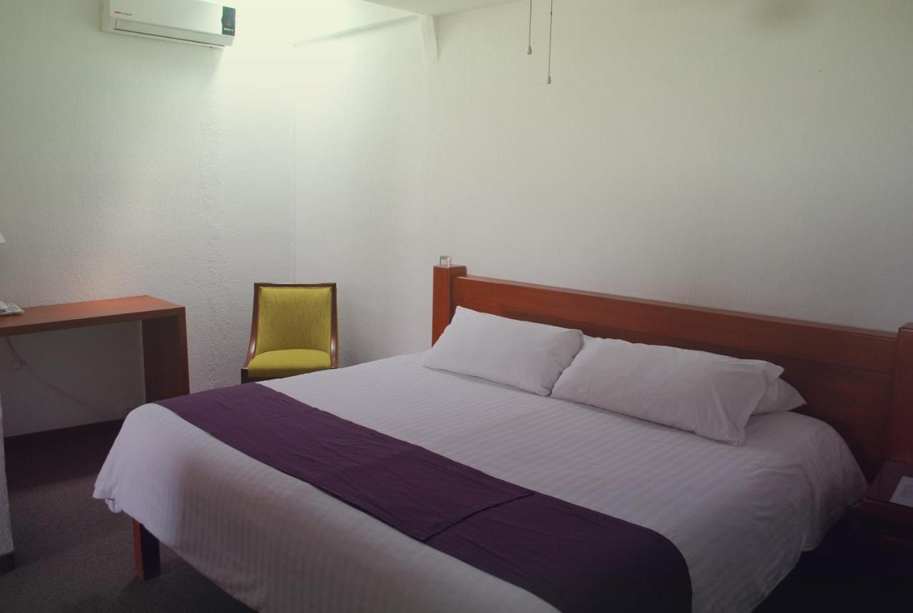 Hotel Campestre Inn León de los Aldamas Extérieur photo