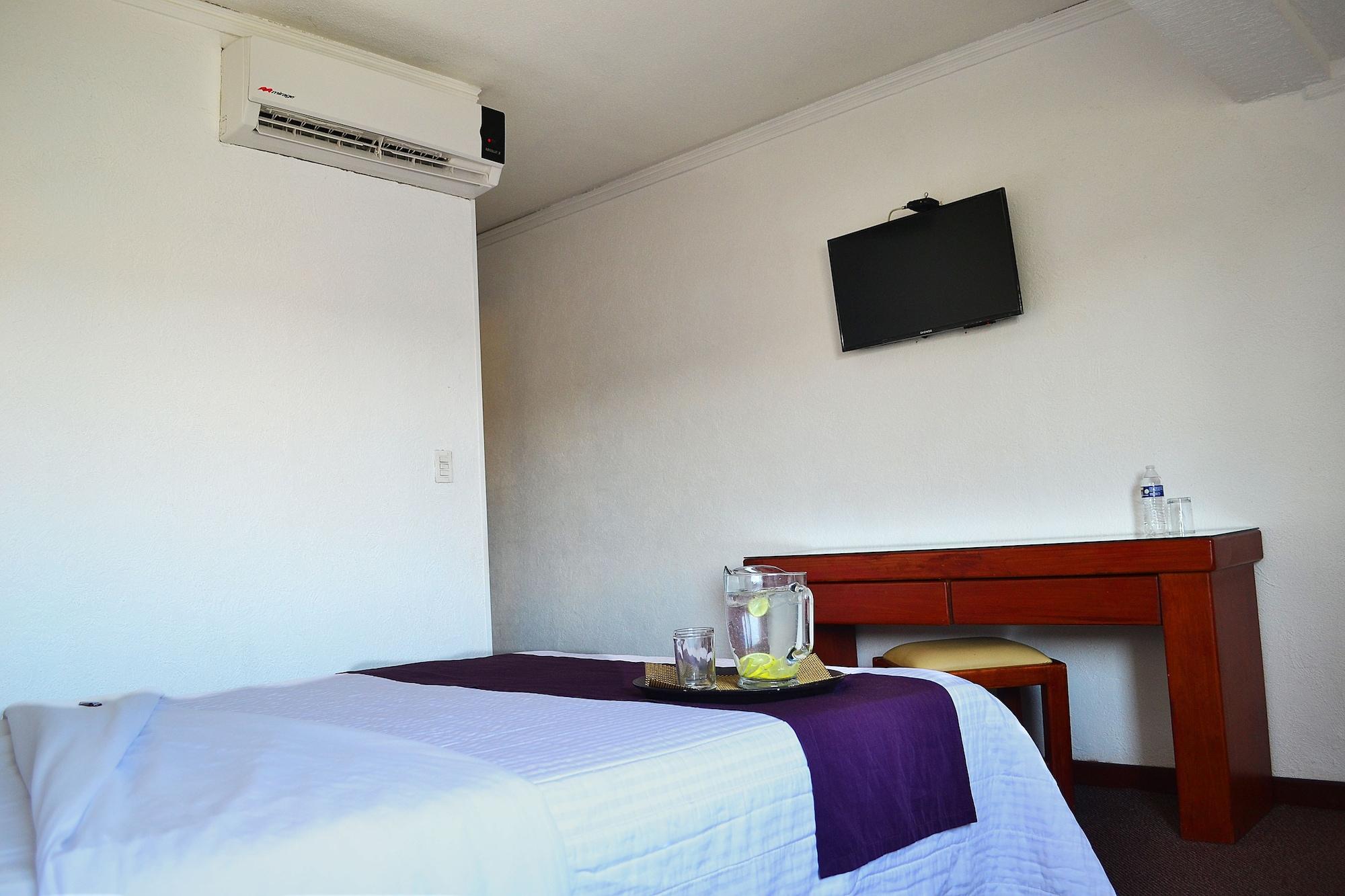 Hotel Campestre Inn León de los Aldamas Extérieur photo