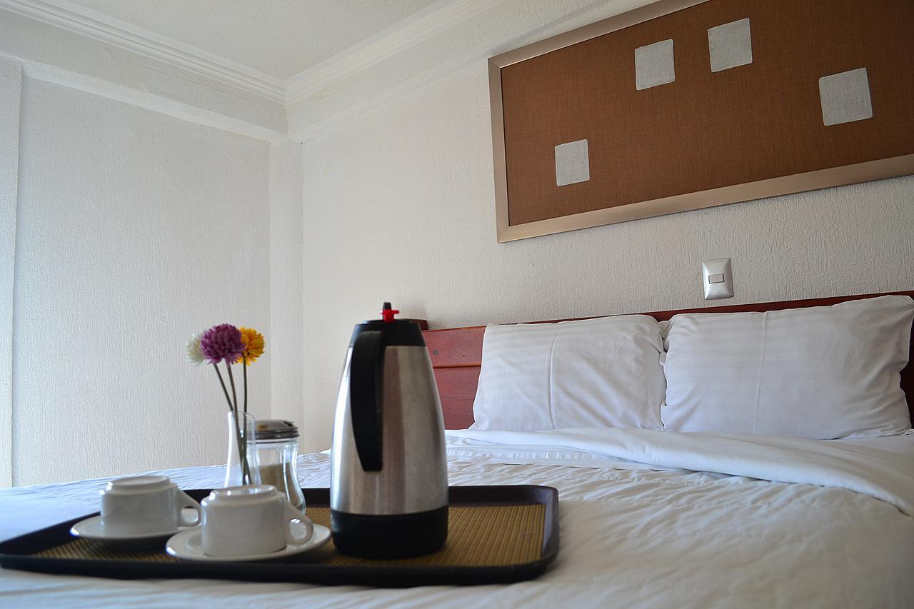 Hotel Campestre Inn León de los Aldamas Extérieur photo